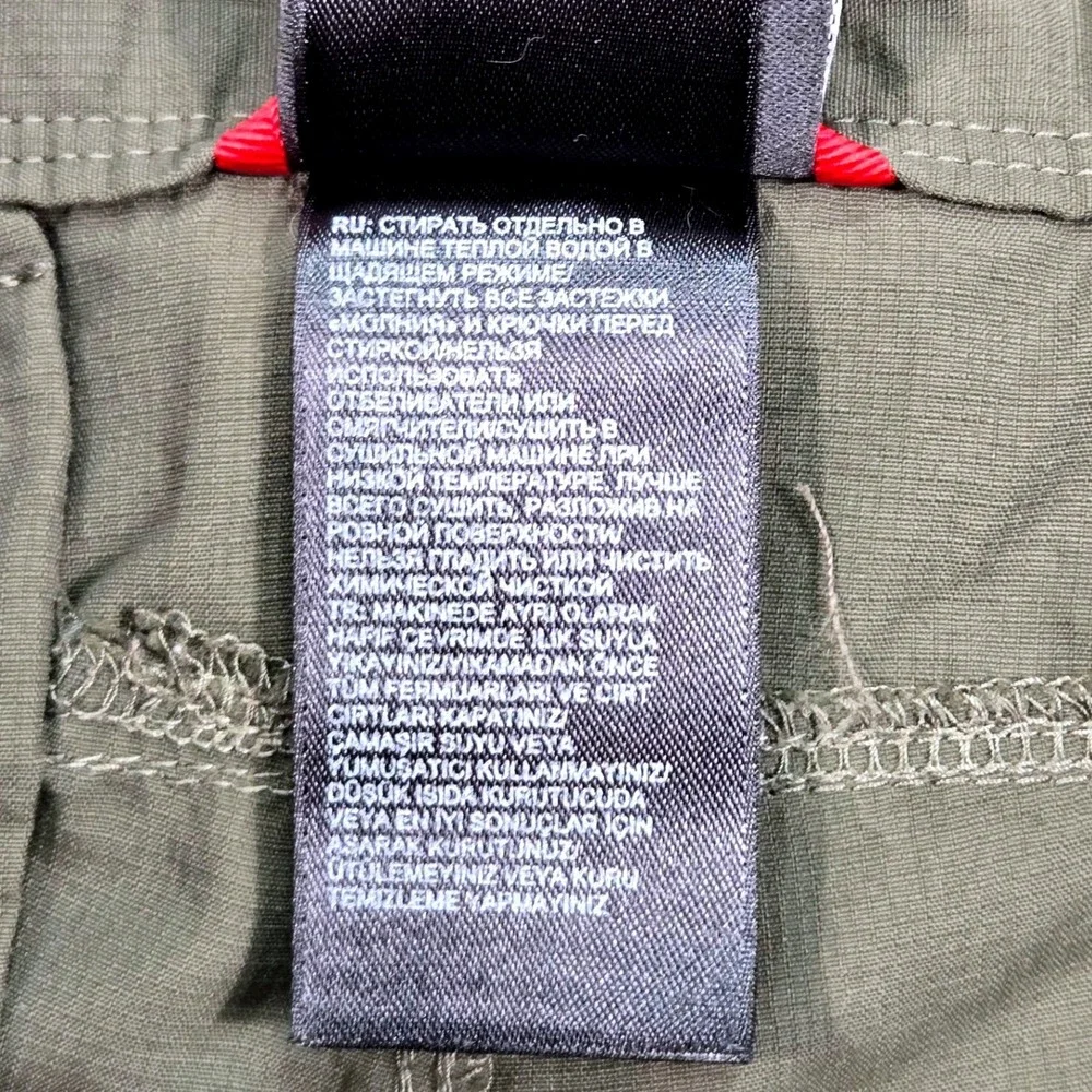 The‎ North Face Two Cargo Shorts Mens 32 Olive and Grey Hiking Utility Bundle